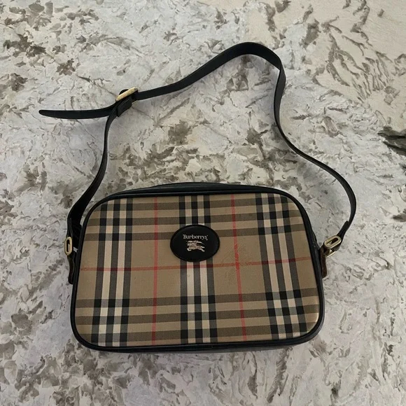 VINTAGE Nova Check Burberry Camera Bag - Picture 1 of 16